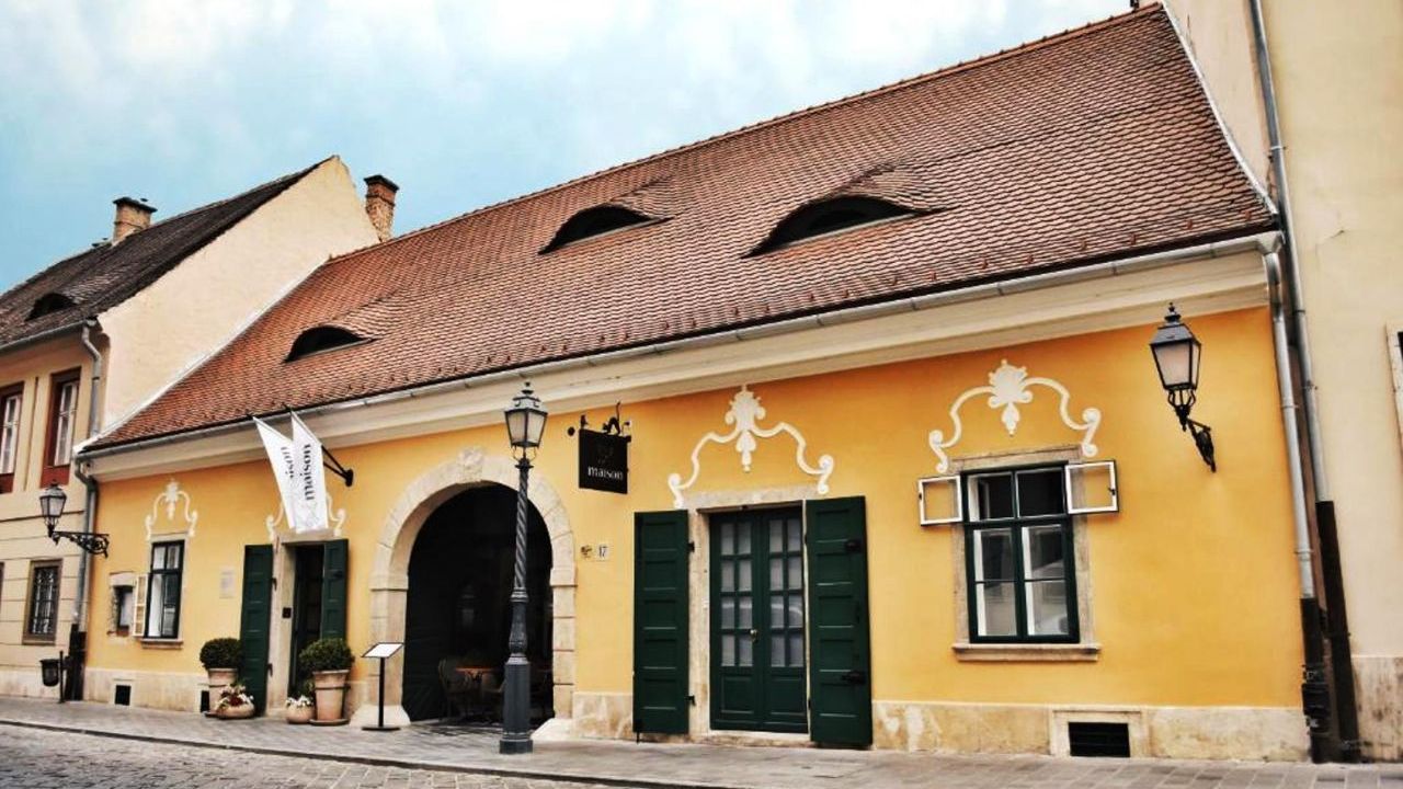 Opera Garden Hotel